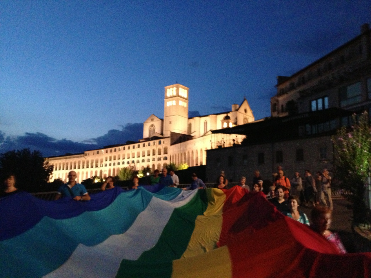 assisi-fiaccolata