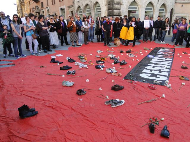 Da Perugia un'unica voce: Cessate il fuoco!