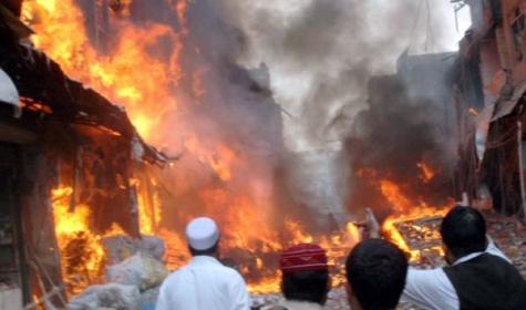 Pakistan, camion bomba con mille chili di esplosivo distrugge il Dipartimento di sicurezza