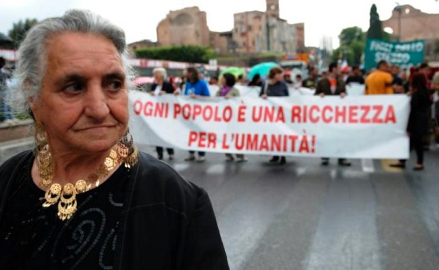 Giornata mondiale dei rom: i passi avanti dell’Ue, i timori dell’Italia