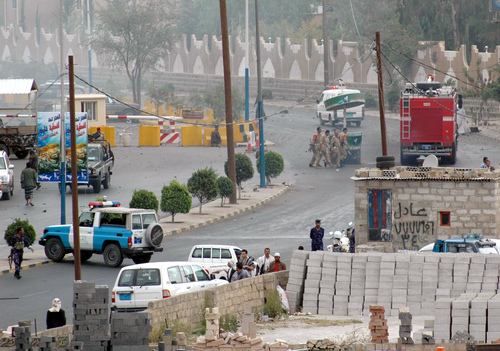 A Sana'a, frontiera del terrore. "Democrazia o bombe: chi è Obama?"