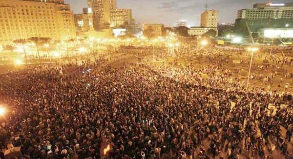 Egitto, la rabbia di Tahrir contro i militari