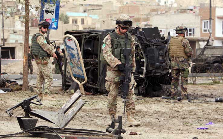 Attacco suicida a Baghdad, oltre 50 morti