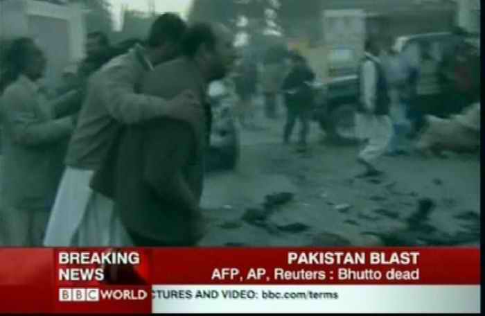 Pakistan: Benazir Bhutto uccisa in attentato