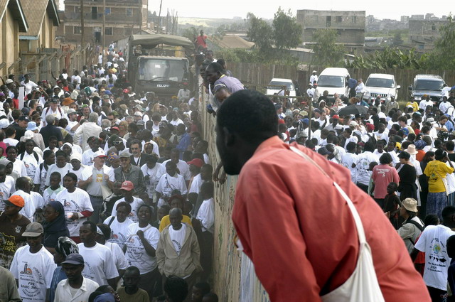 "Nairobi ci interessa e ci preoccupa". Sit-in all'ambasciata romana del Kenya
