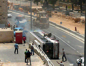 Bulldozer impazzito a Gerusalemme. La polizia parla di attentato