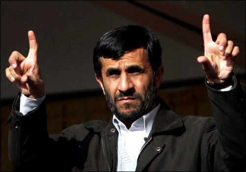 Iran, Ahmadinejad è di nuovo presidente