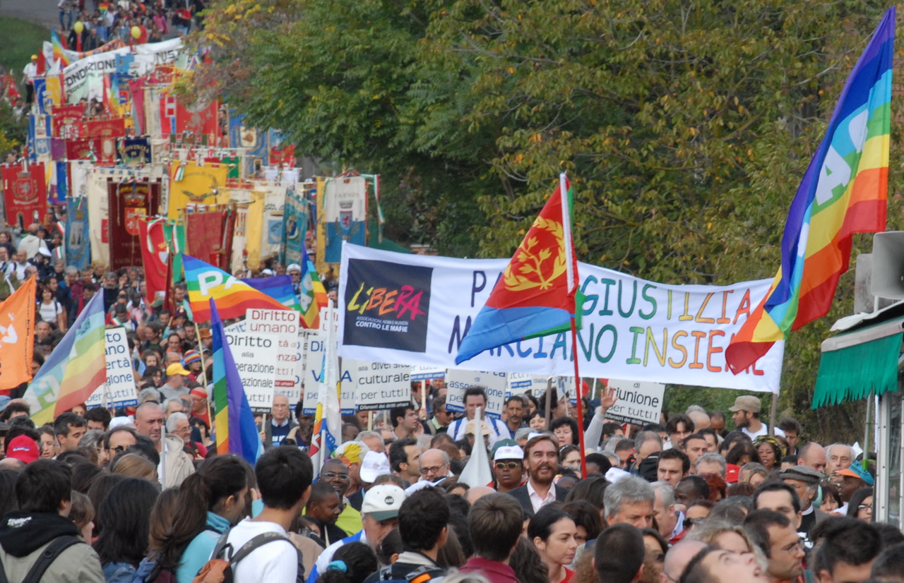 Una Marcia lunga, ampia e popolare: "Vale la pena rifletterci"
