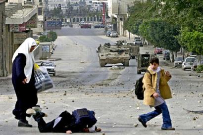 Basta! Ancora invasioni, arresti, devastazioni dell’esercito israeliano a Nablus