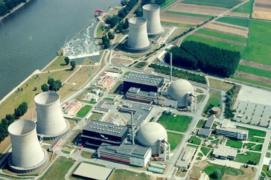 Nucleare Iran, l'allarme di Olmert: "Piano militare, ne siamo certi"