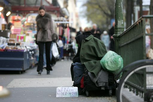 Ue: 115 milioni a rischio povertà. In Italia il 29% dei minori