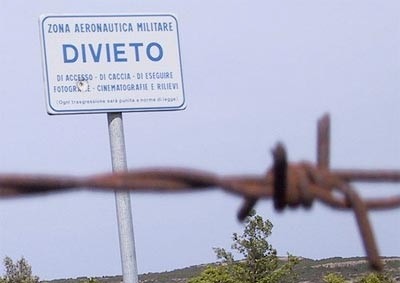 Uranio impoverito: sequestrato l’intero Poligono di terra di Quirra