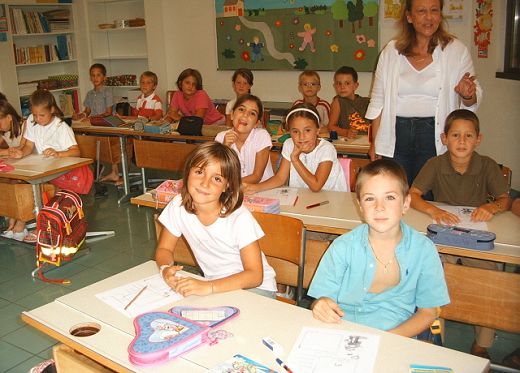 La scuola umbra educhi ai diritti umani e alla pace