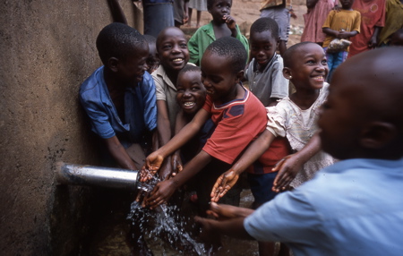 Allarme siccità. LVIA: Acqua per il Kenya