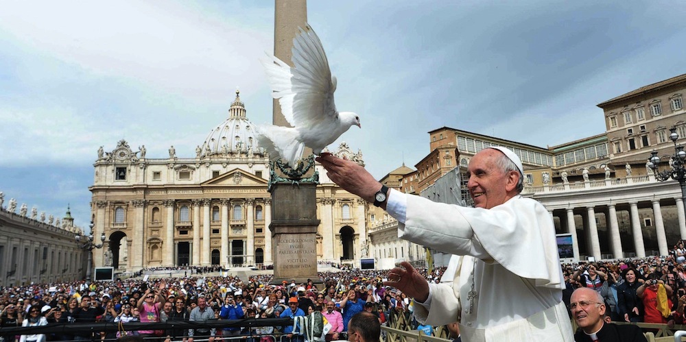 papa-francesco-colomba-della-pace
