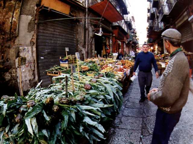 Il Sud che arranca. Un meridionale su 3 è a rischio povertà