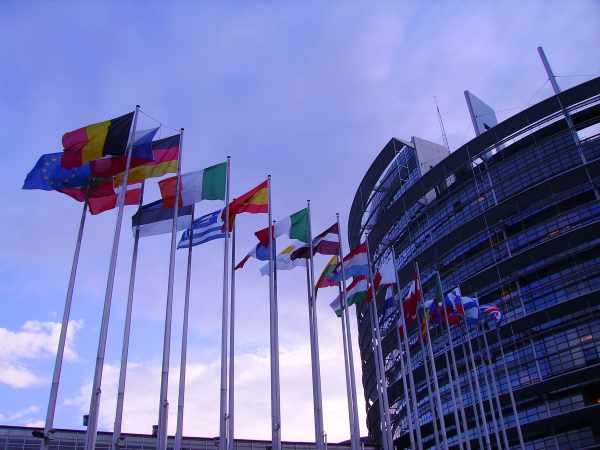 Il parlamento europeo ha votato norme che migliorano il sistema di asilo nella Ue