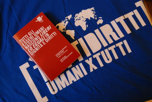 Hai mai letto la Dichiarazione Universale dei Diritti Umani? Fallo ora!