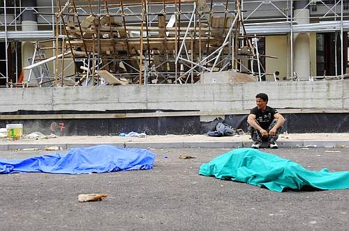 Tre operai morti a Capua. Napolitano indignato